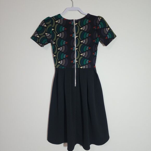 LuLaRoe Womens Amelia Dress Fit & Flare Short Sleeve Black Green Red Size XS - Picture 2 of 7